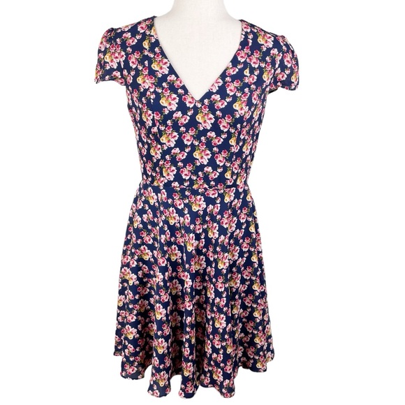 Betsey Johnson Navy Blue Floral Print Chiffon Fit and Flare Dress Women's Size 6 - Picture 2 of 14